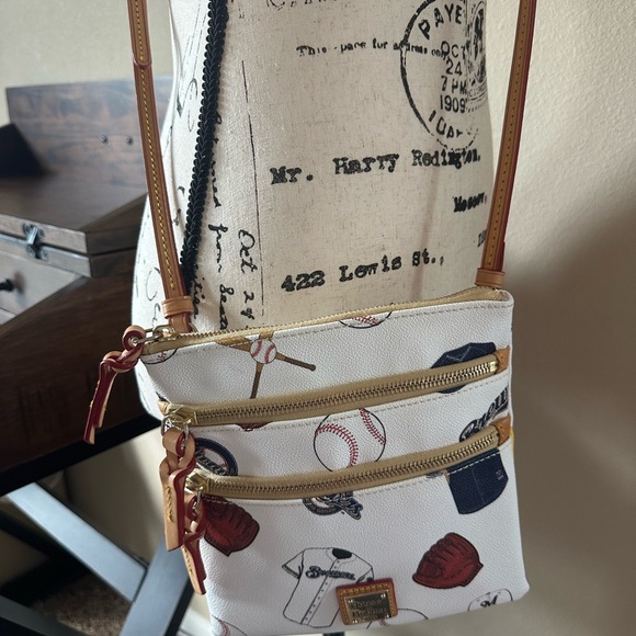 Dooney & Bourke $248 MSRP Milwaukee Brewers Crossbody Bag - Picture 10 of 13